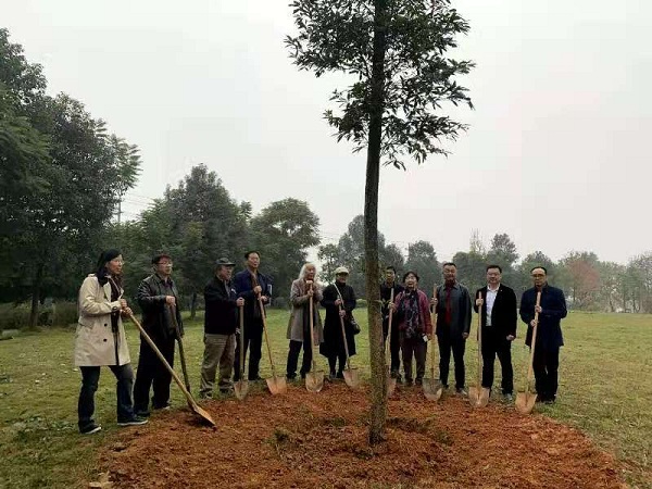 1605689102106651.jpg 微信图片_20201118163852.jpg