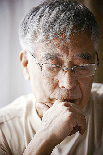 王晋康，科幻作家、高级工程师。代表作有长篇小说《类人》《蚁生》，短篇小说集《替天行道》《生命之歌》《豹》等。代表作《水星播种》入围2024年雨果奖最佳长中篇小说。